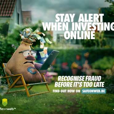 8855_Y25_CCB_Beleggingsfraude_975x833_023 EN