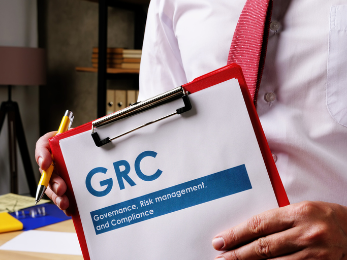 Governance, Risk & Compliance (GRC)